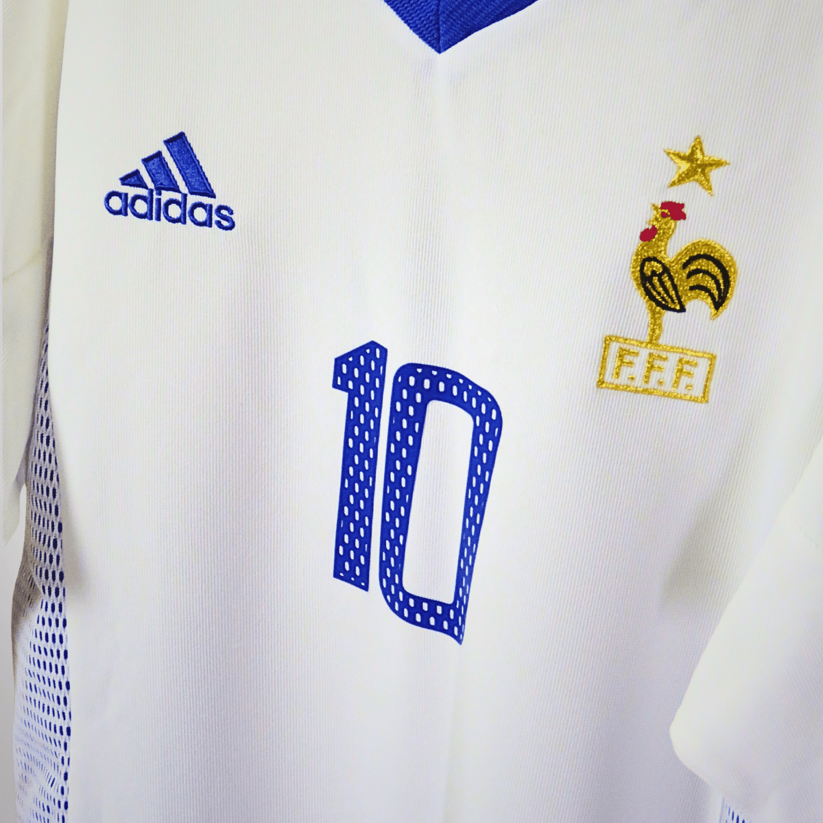 Original France 2002-2004 Away football shirt, size M, Zidane 10 | Nostalgic Football Shirts
