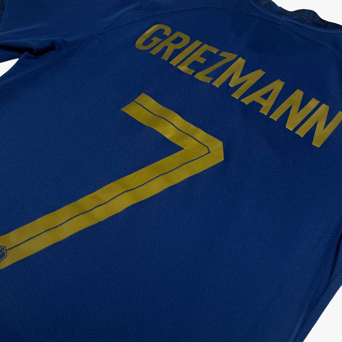 Retro France 2022-2023 Home football jersey by Nike, Griezmann 7, size S | Nostalgic Football Shirts