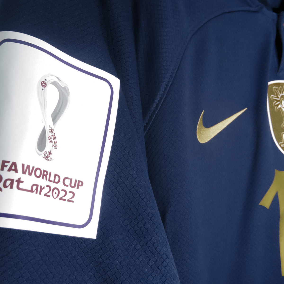 Retro France 2022-2023 Home football jersey by Nike, Mbappé 10, size M | Nostalgic Football Shirts