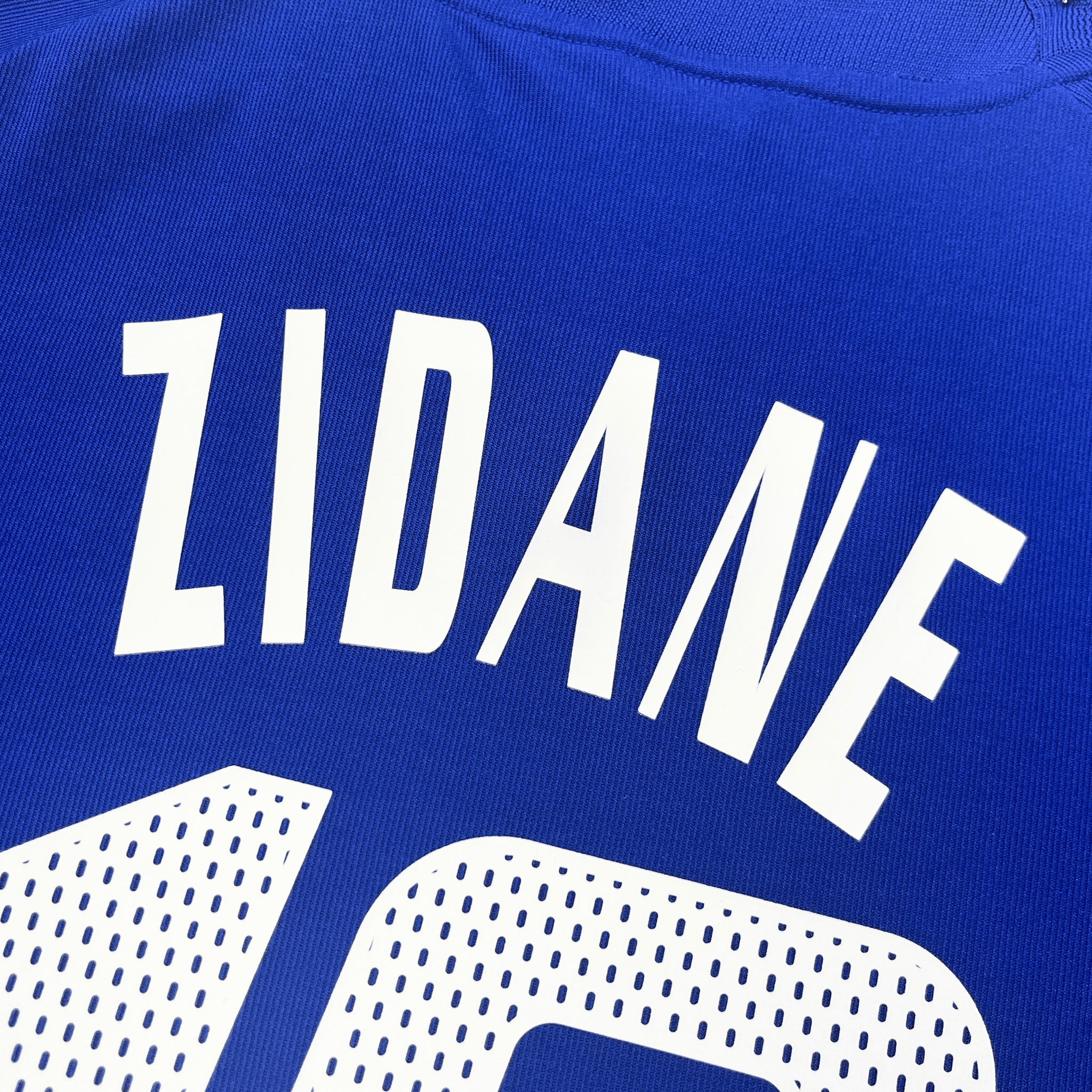 France 2002-04 Home Zidane #10 Shirt M