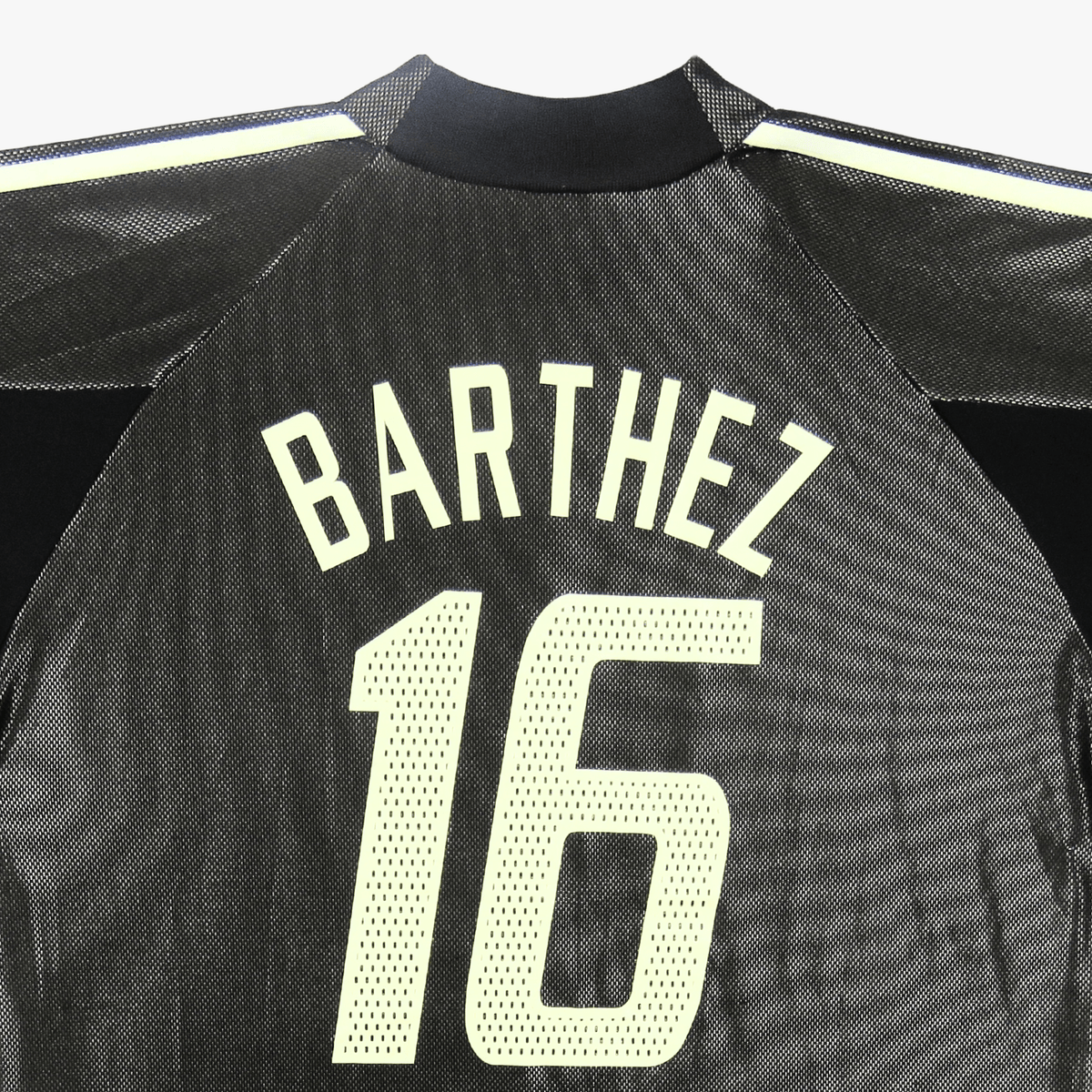 France 2002-04 Keeper 'Barthez #16' Shirt L