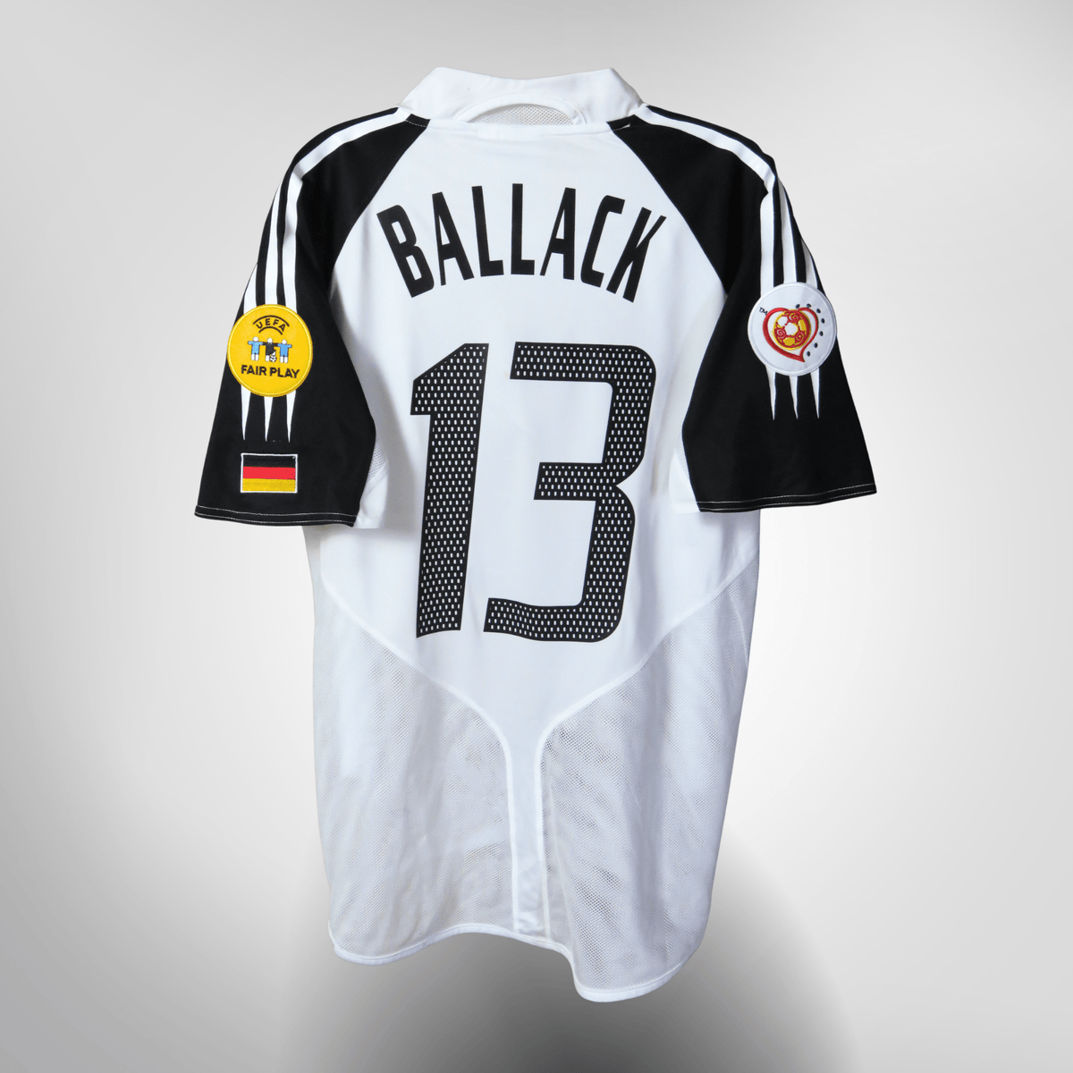 Vintage Germany 2004-2005 Home football shirt with Ballack 13 print, size L, product code 643981 | Nostalgic Football Shirts