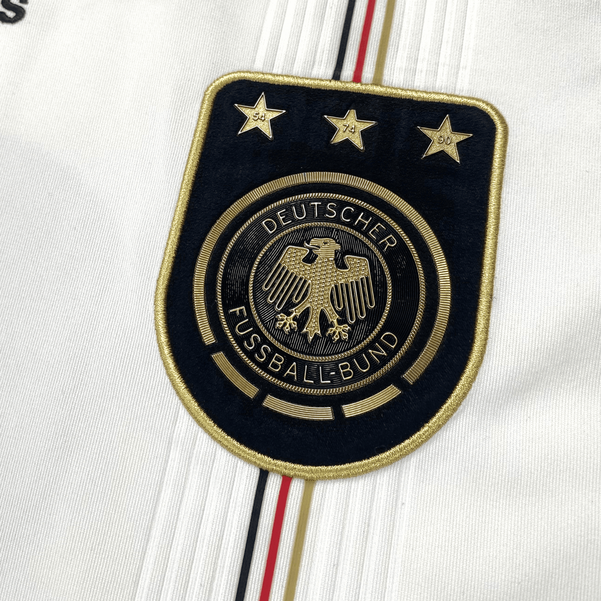 Vintage Germany 2010-2011 Home football shirt with Özil 8 print, size M | Nostalgic Football Shirts
