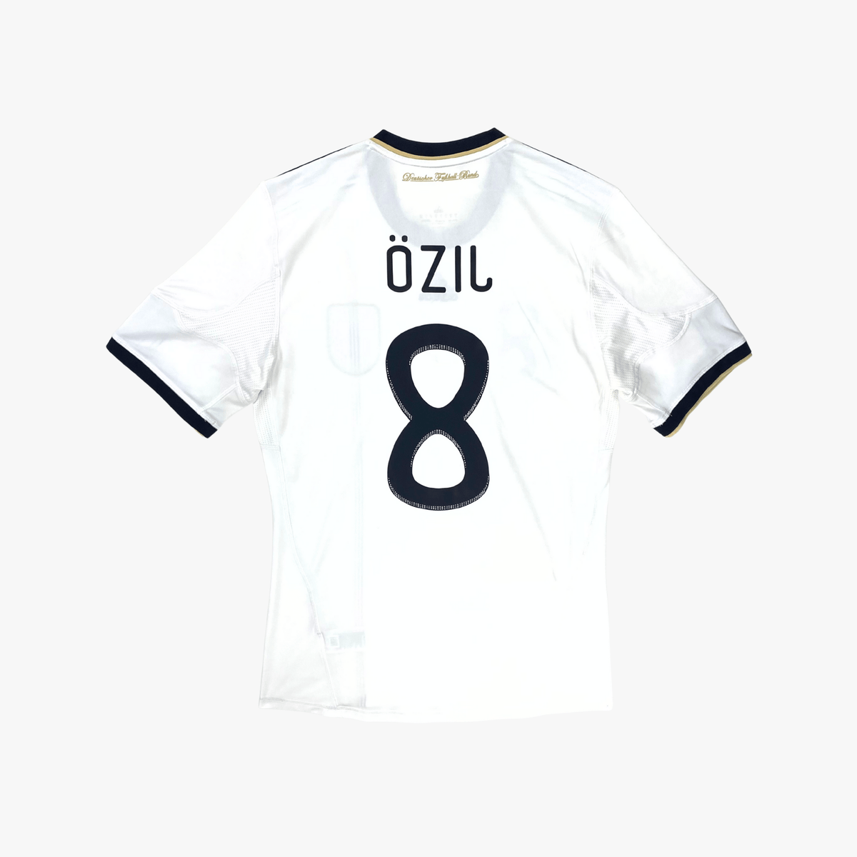 Vintage Germany 2010-2011 Home football shirt with Özil 8 print, size M | Nostalgic Football Shirts