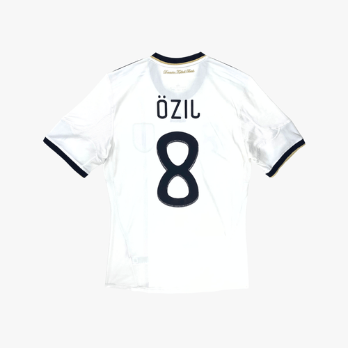 Vintage Germany 2010-2011 Home football shirt with Özil 8 print, size M | Nostalgic Football Shirts