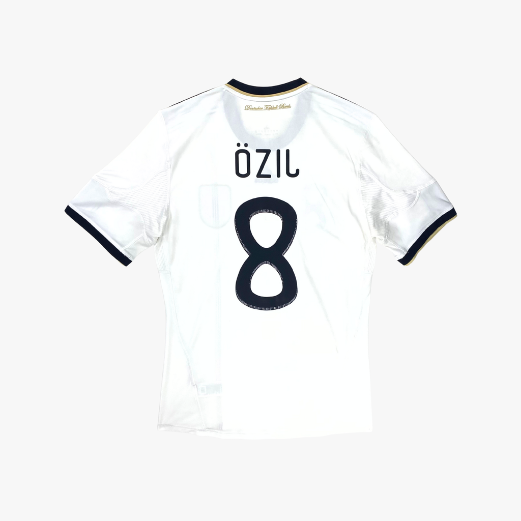Allemagne 2010-11 Domicile Özil n°8 Maillot M