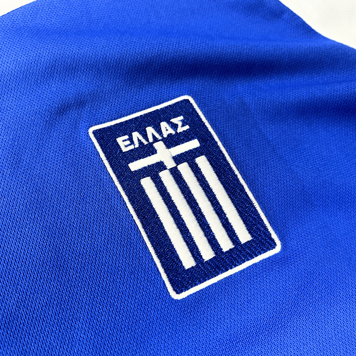 Vintage Greece 2004-2006 Home football shirt with Dellas 5 print, size L | Nostalgic Football Shirts