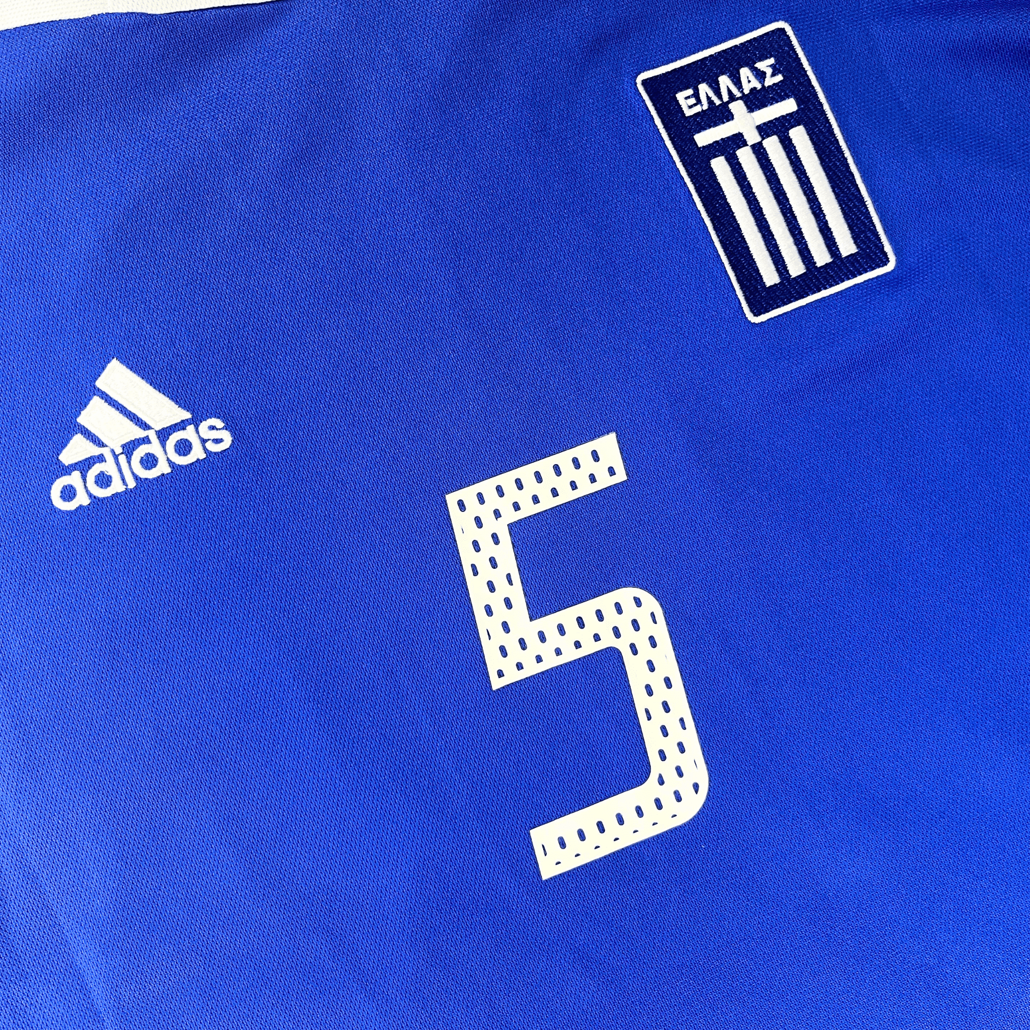 Greece 2004-06 Home Dellas #5 Shirt L