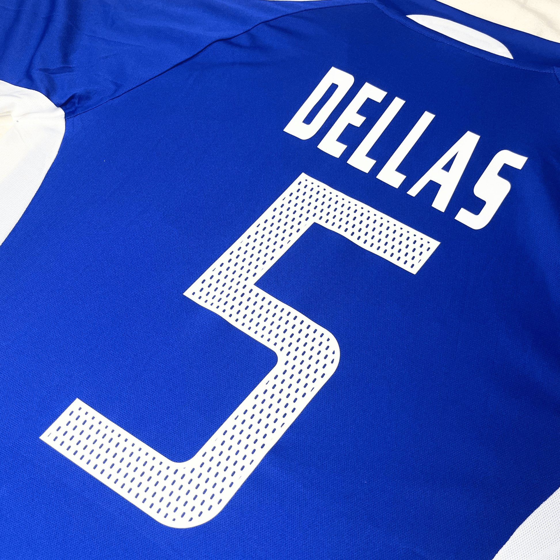 Greece 2004-06 Home Dellas #5 Shirt L