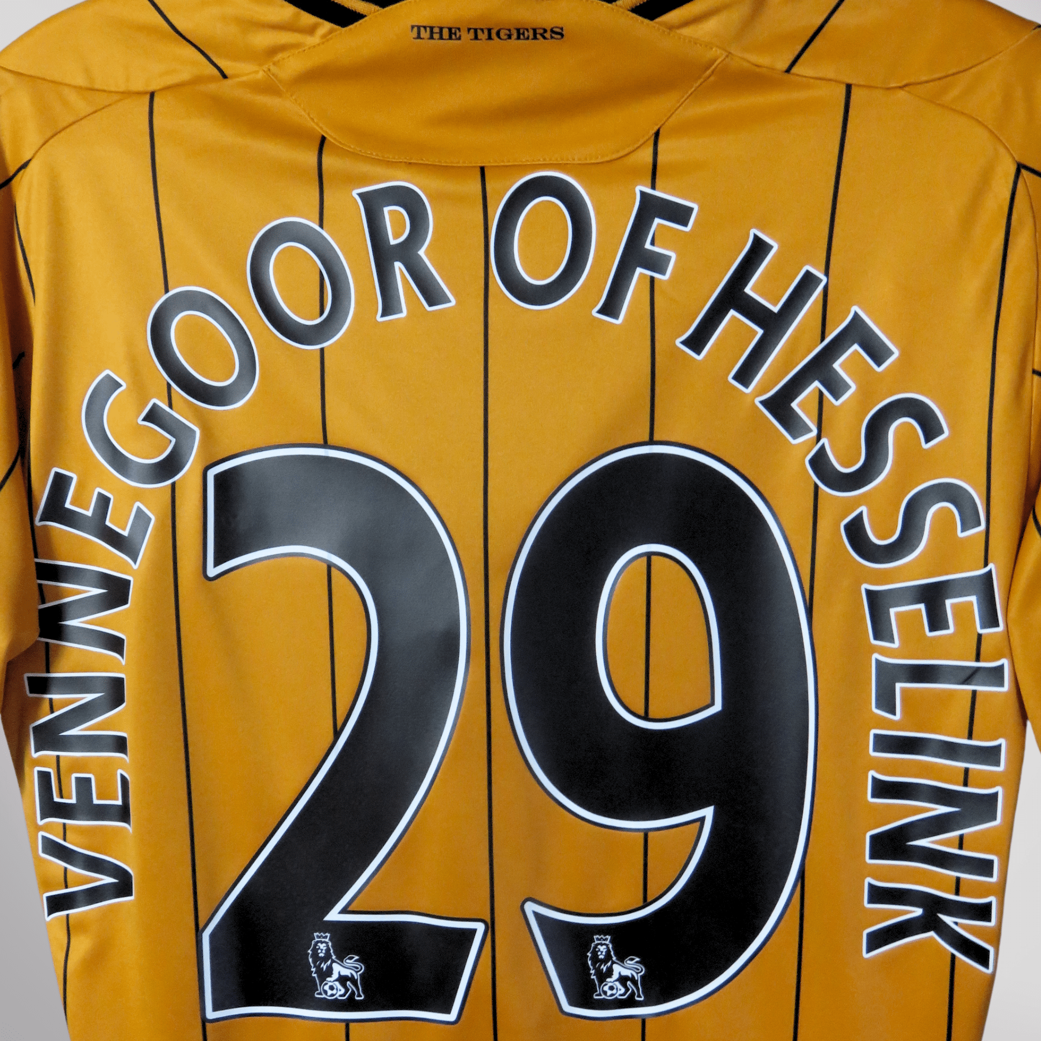 Hull City 2009-10 Home Vennegoor of Hesselink #29 Shirt S