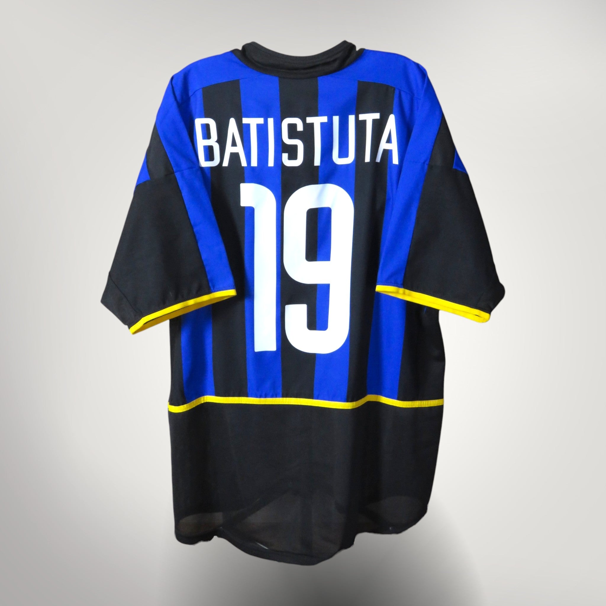 Inter Milan 2002-03 Home Batistuta #19 Shirt XL