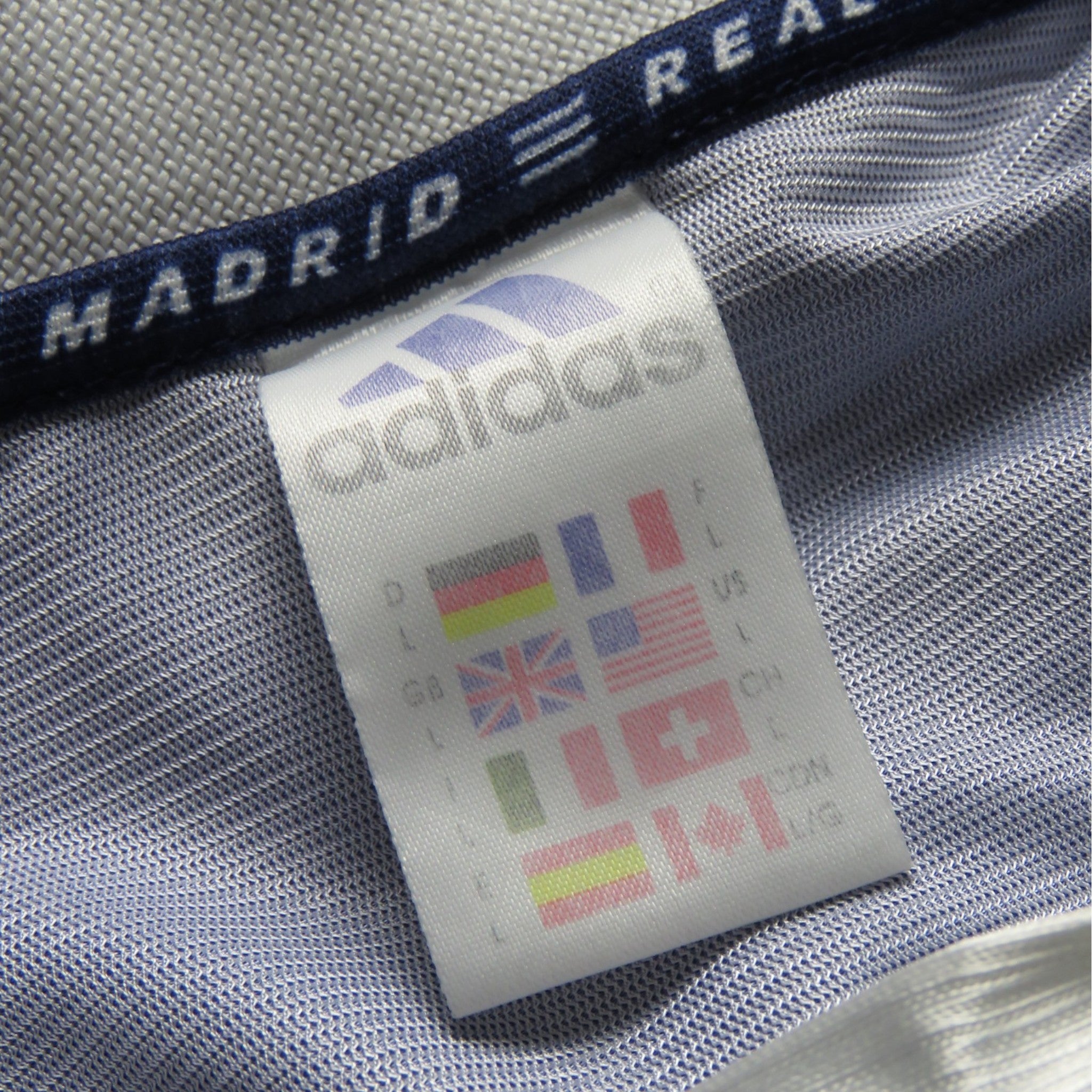 Real Madrid 1998-99 Away Redondo #6 Shirt L