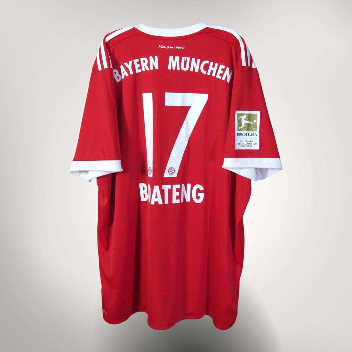 Vintage Bayern Munich 2017-2018 Home football shirt with Boateng 17 print, size XXL, product code AZ7961 | Nostalgic Football Shirts