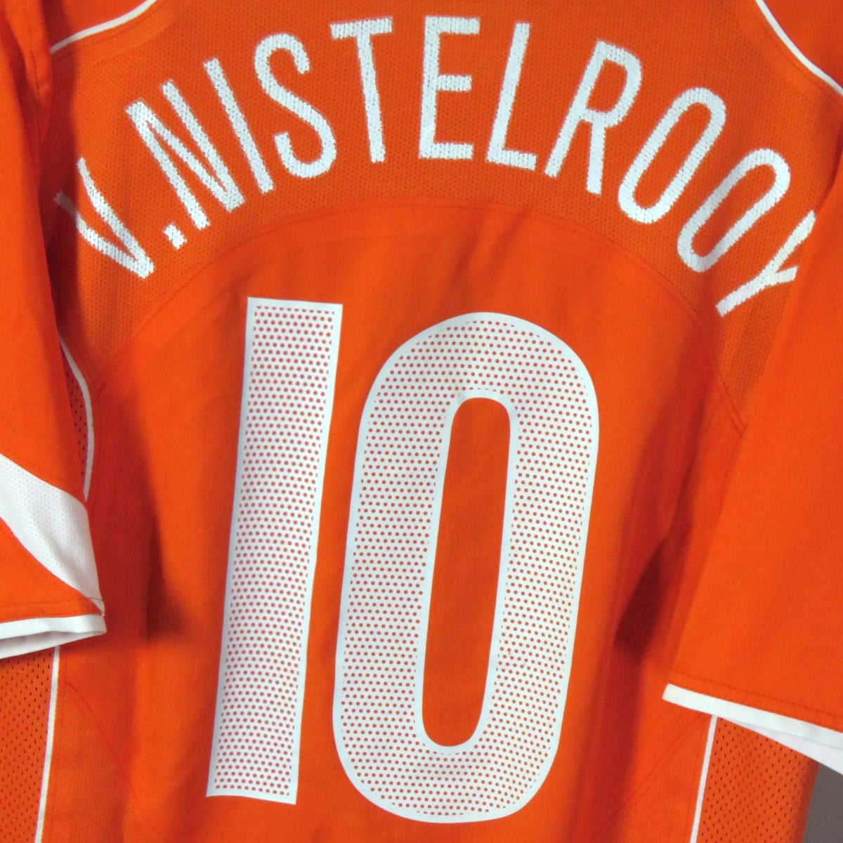 Retro Netherlands 2004-2006 Home football jersey by Nike, Van Nistelrooy 10, size L, product code 117585 | Nostalgic Football Shirts