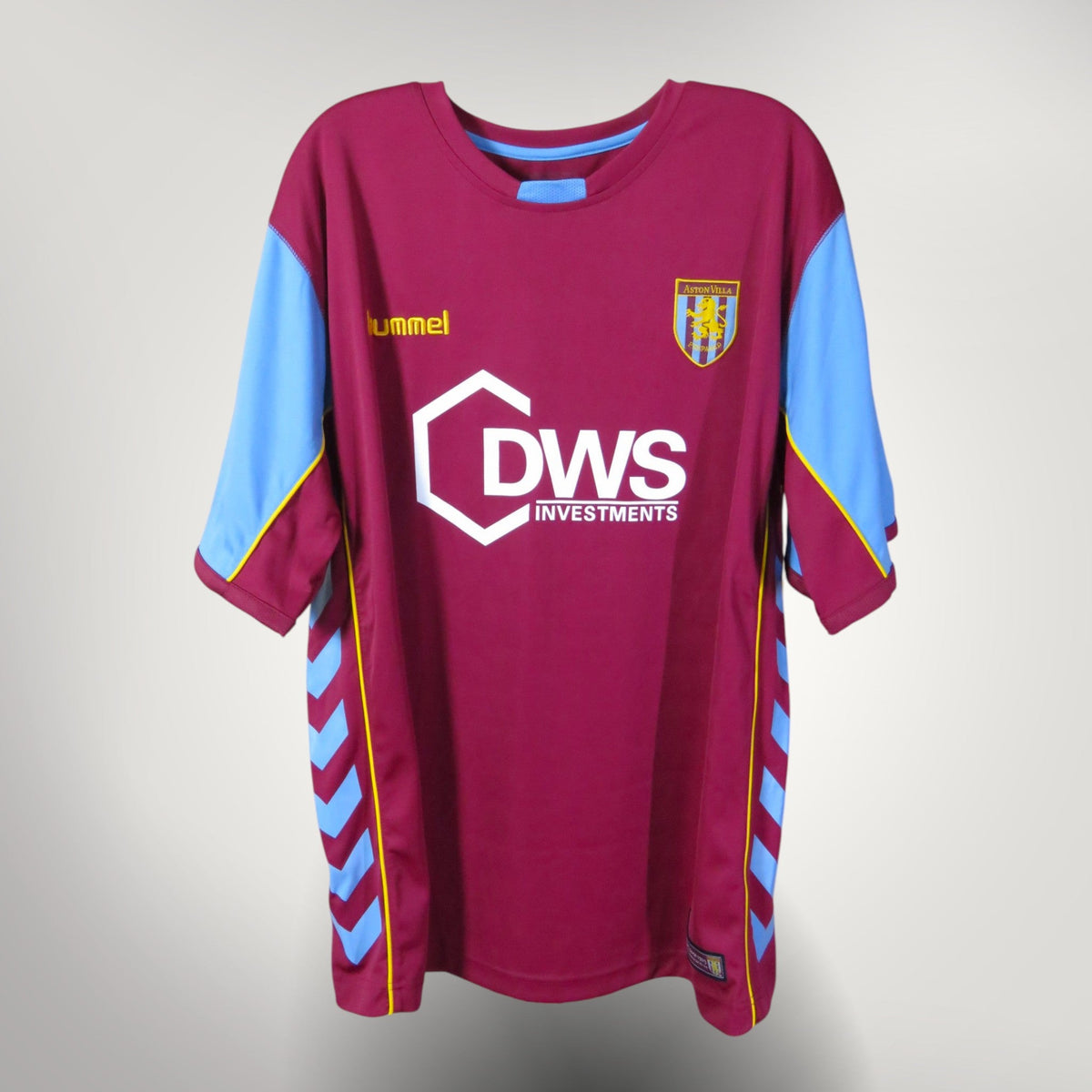 Authentic Hummel Aston Villa 2005-2006 Home shirt, Milner 11 on the back, size XL | Nostalgic Football Shirts