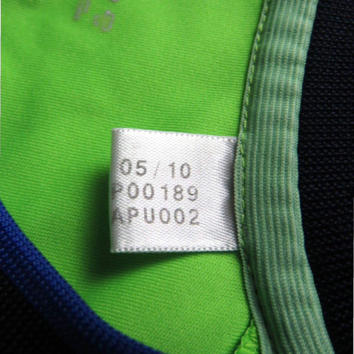 Authentic Adidas Chelsea 2010-2011 Third shirt, Terry 26 on the back, size S, product code P00189 | Nostalgic Football Shirts
