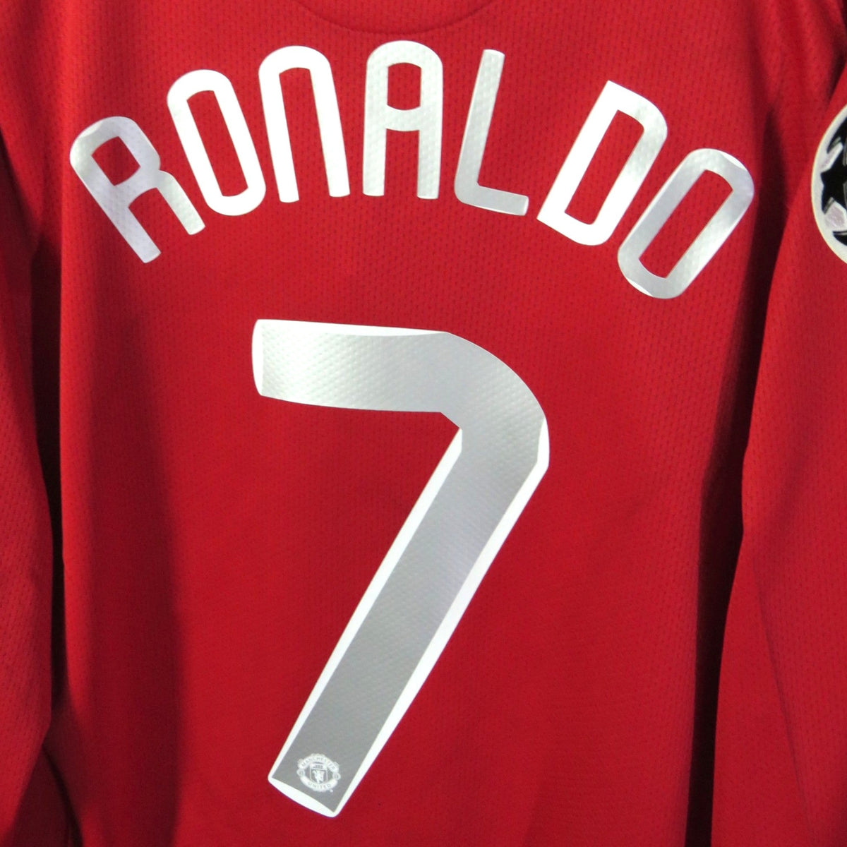Retro Manchester United 2007-2008 Home longsleeve football jersey by Nike, Ronaldo 7, size M | Nostalgic Football Shirts
