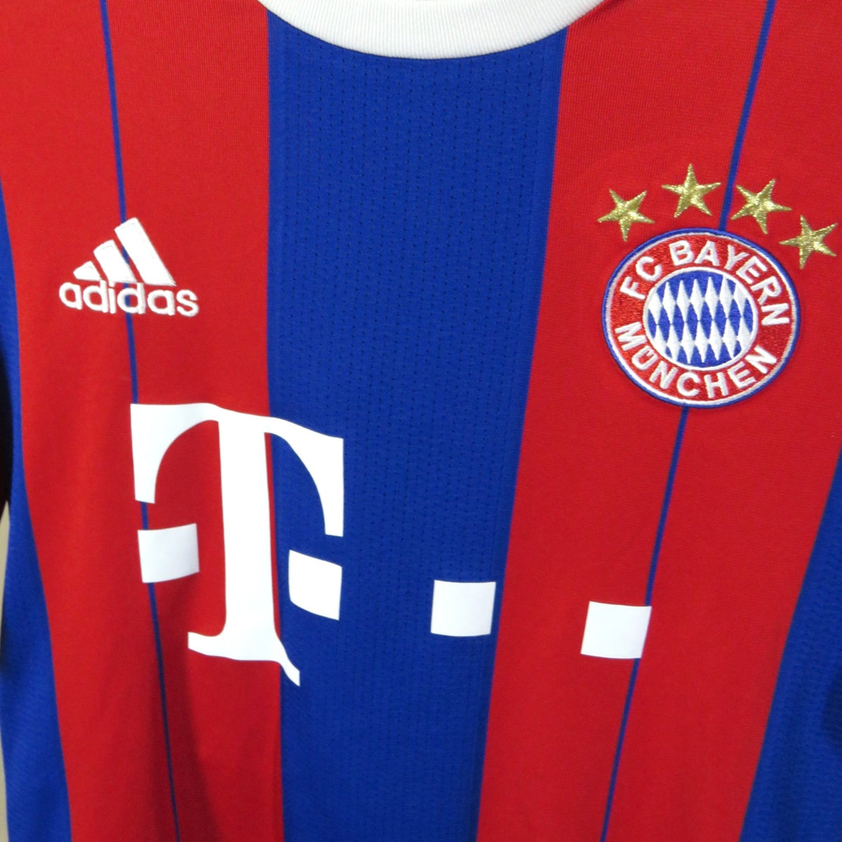 Original Bayern Munich 2014-2015 Home football shirt, size S, Götze 19, product code F48499 | Nostalgic Football Shirts