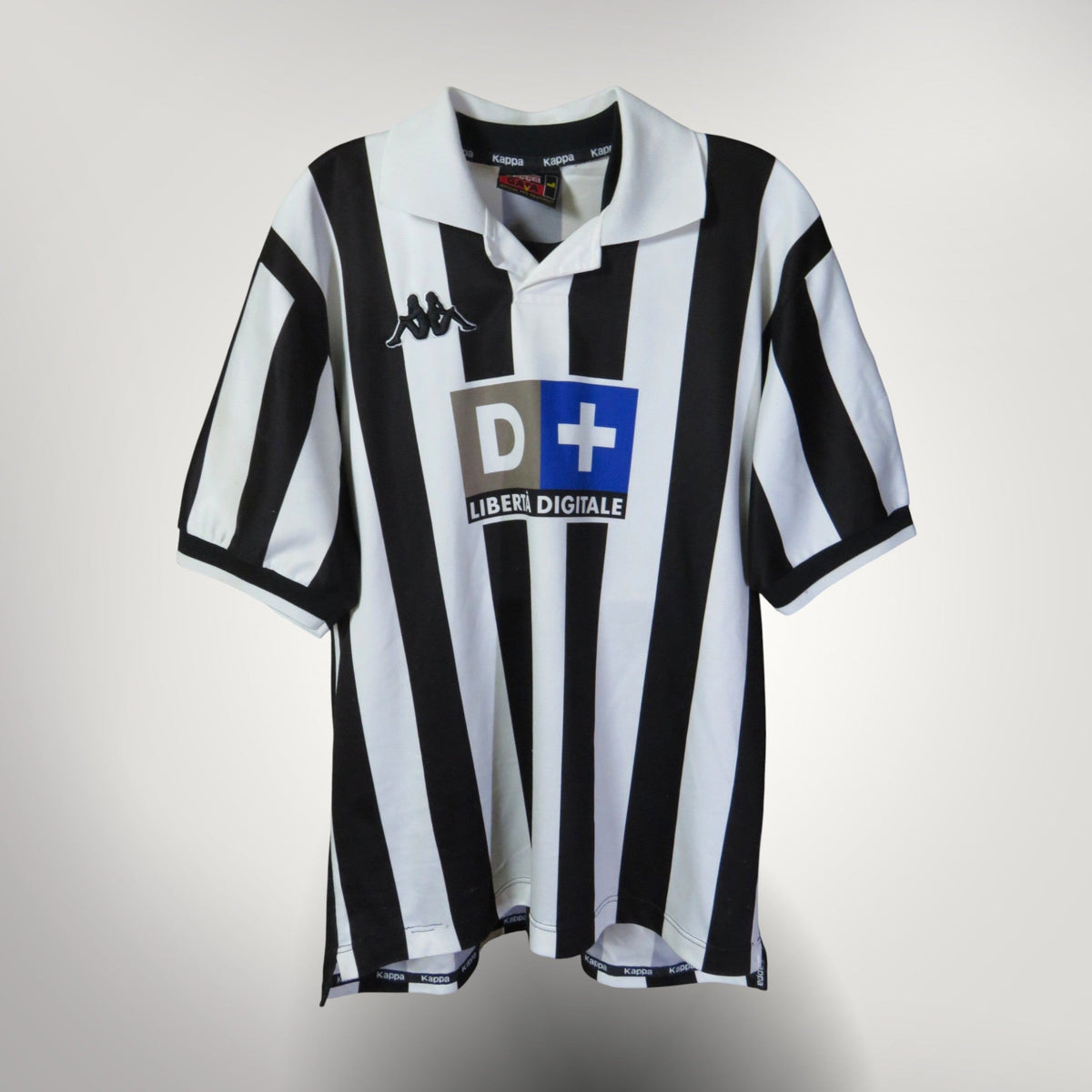 Authentic Kappa Juventus 1998-1999 Home shirt, Zidane 21 on the back, size L | Nostalgic Football Shirts