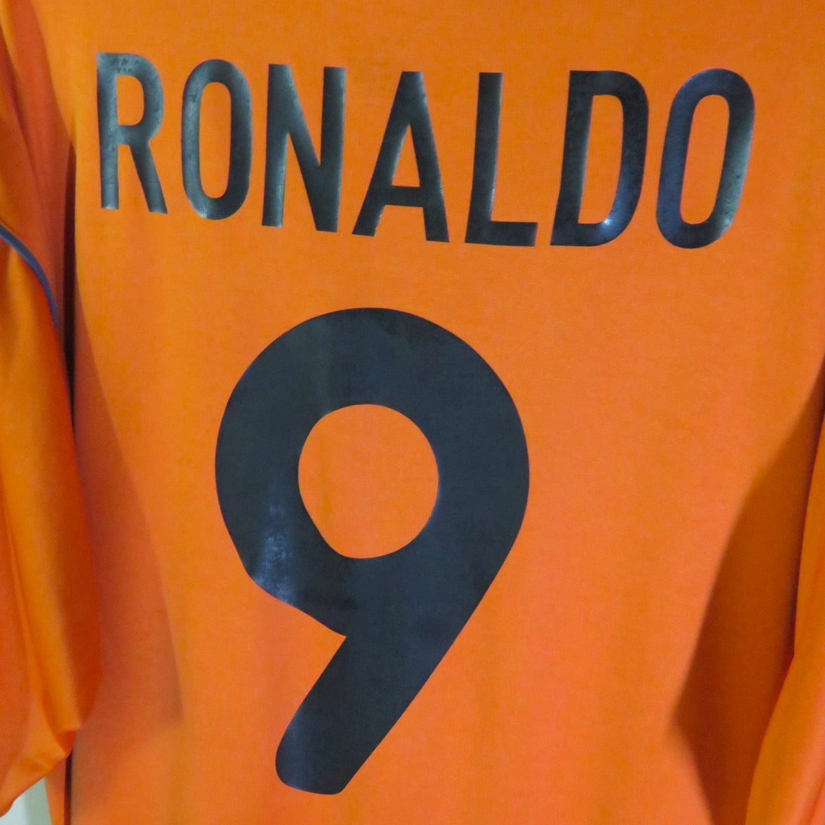 Retro Inter Milan 2000-2001 Third football jersey by Nike, Ronaldo 9, size L | Nostalgic Football Shirts