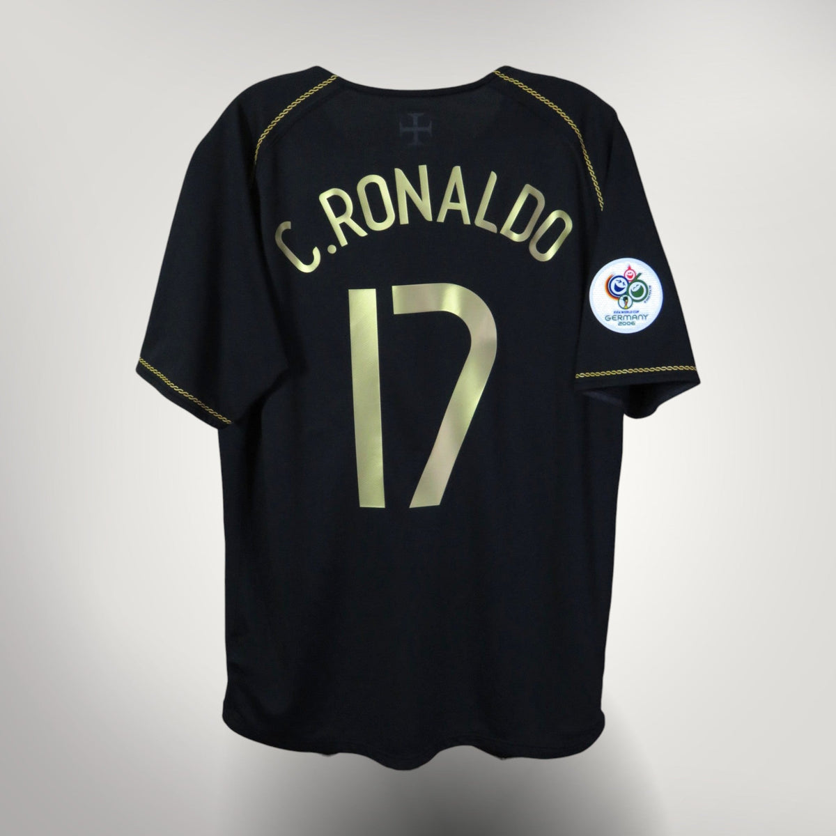 Vintage Portugal 2006-2008 Away football shirt with Ronaldo 17 print, size XL, product code 119266 | Nostalgic Football Shirts
