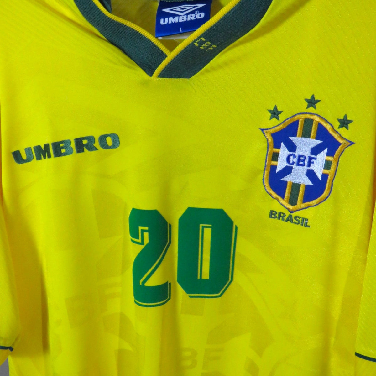 Retro Brazil 1993-1994 Home football jersey by Umbro, Ronaldo 20, size L | Nostalgic Football Shirts
