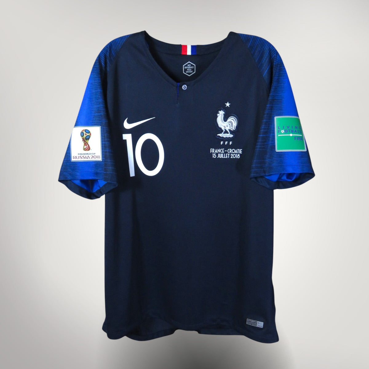 Authentic Nike France 2018 Home shirt, Mbappé 10 on the back, size L, product code 893872-451 | Nostalgic Football Shirts