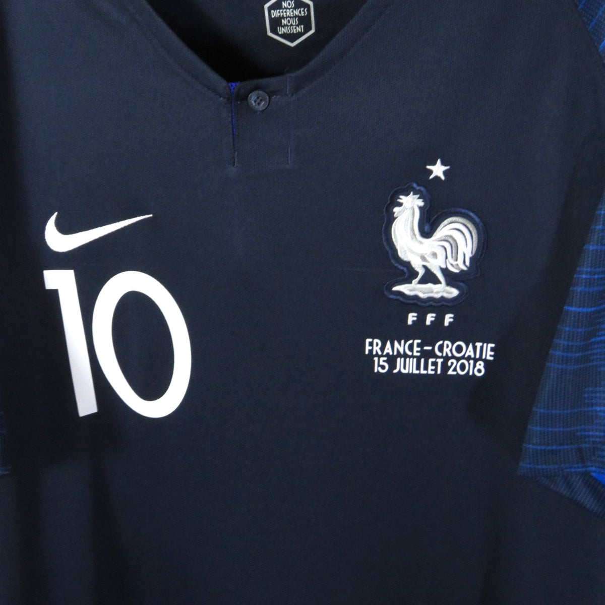 Vintage France 2018 Home football shirt with Mbappé 10 print, size L, product code 893872-451 | Nostalgic Football Shirts