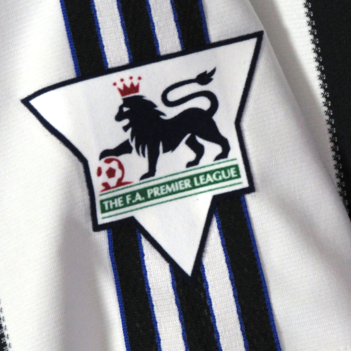 Newcastle United 1995-97 Home Shearer #9 Shirt L