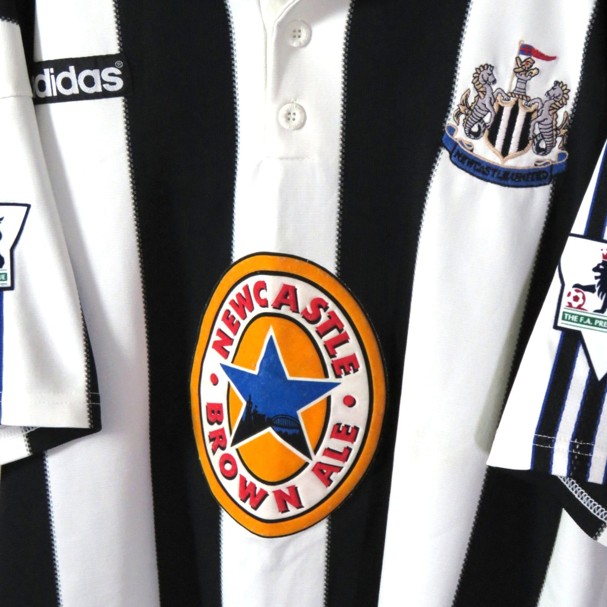 Newcastle United 1995-97 Home Shearer #9 Shirt L