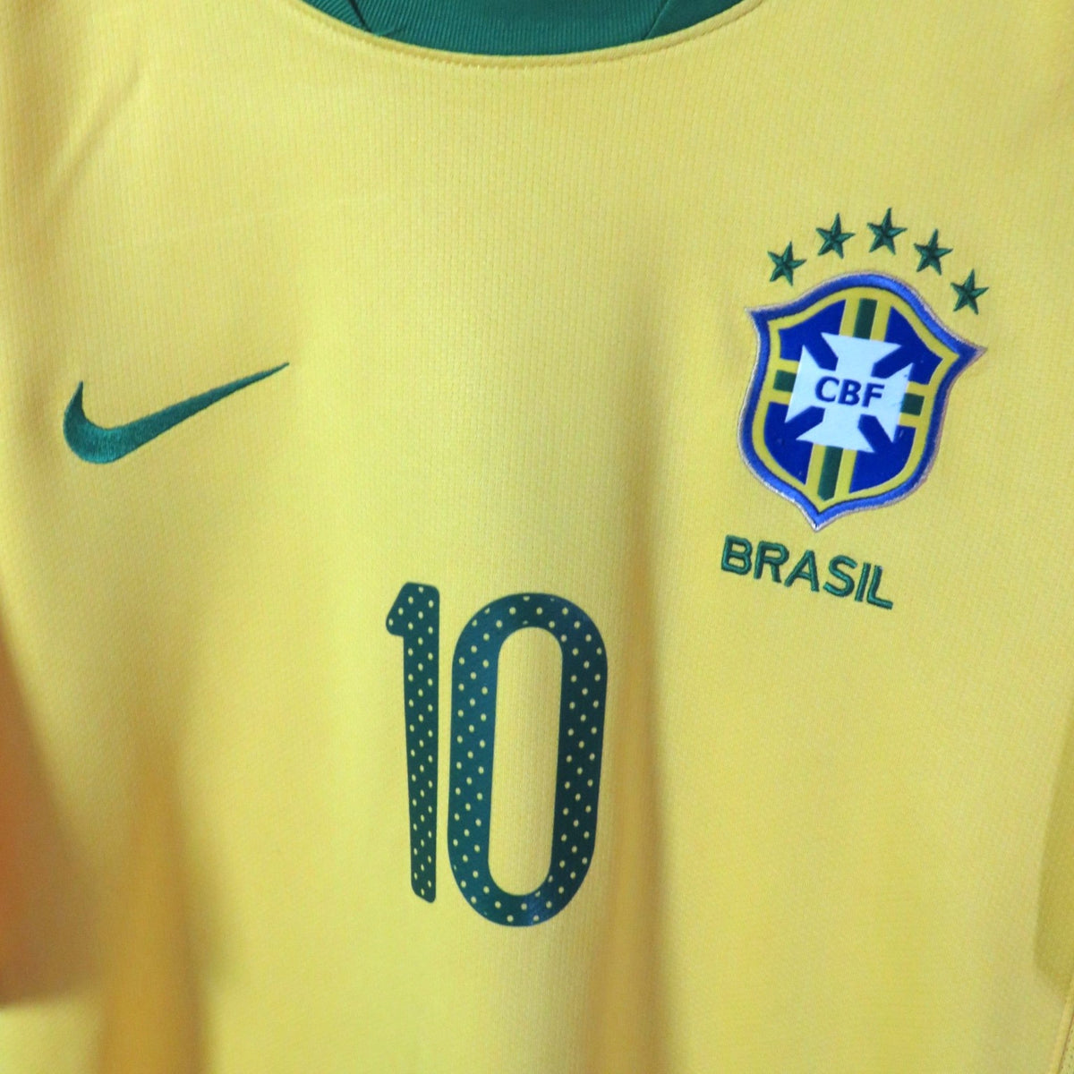Brazil 2010-11 Home Kaka #10 Shirt M