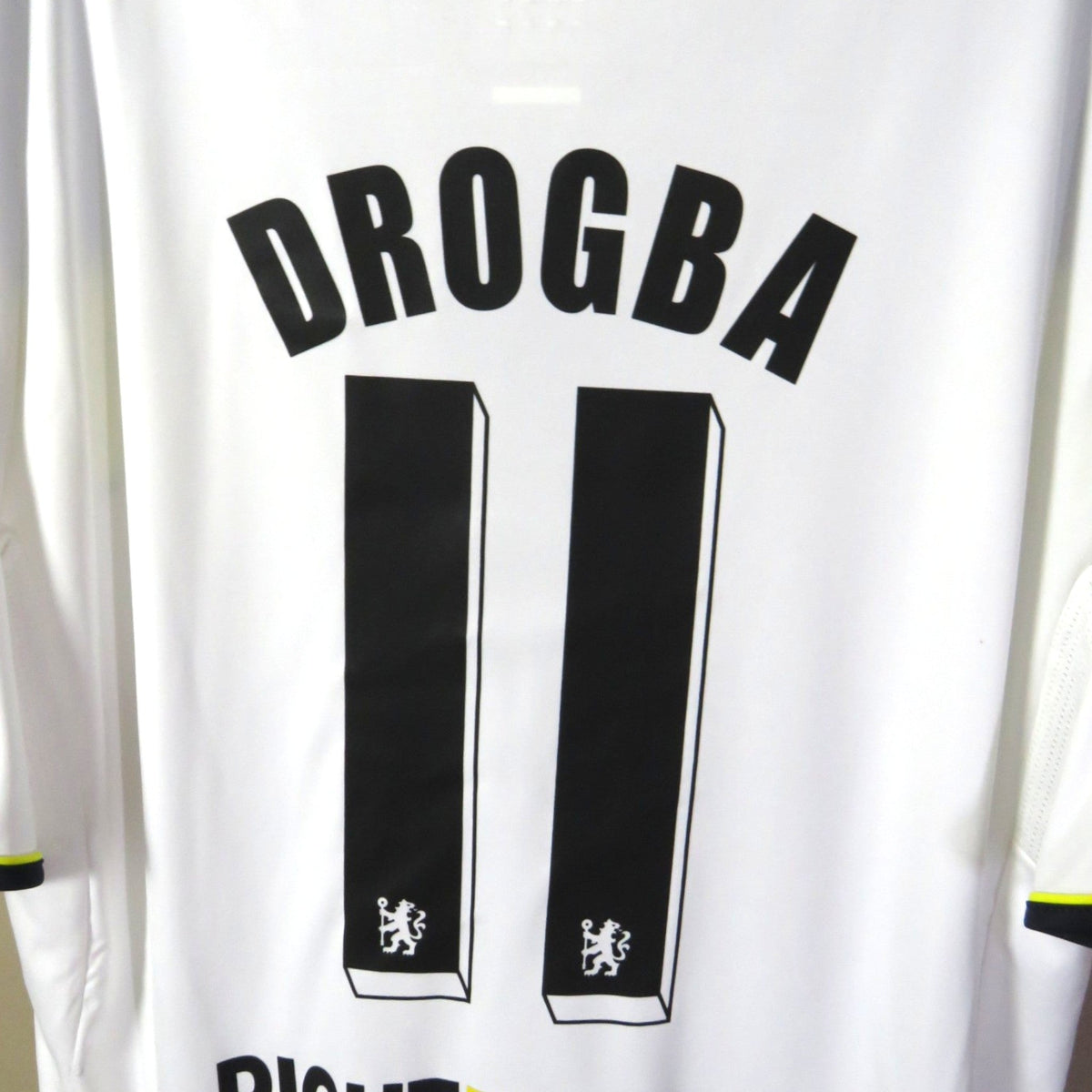 Chelsea 2011-12 Third Drogba #11 Shirt XL