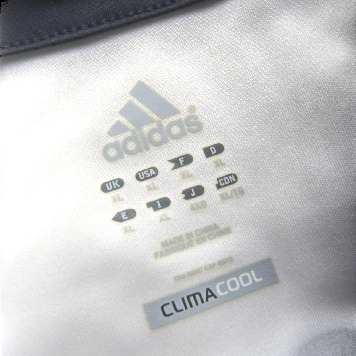 Chelsea 2011-12 Third Drogba #11 Shirt XL