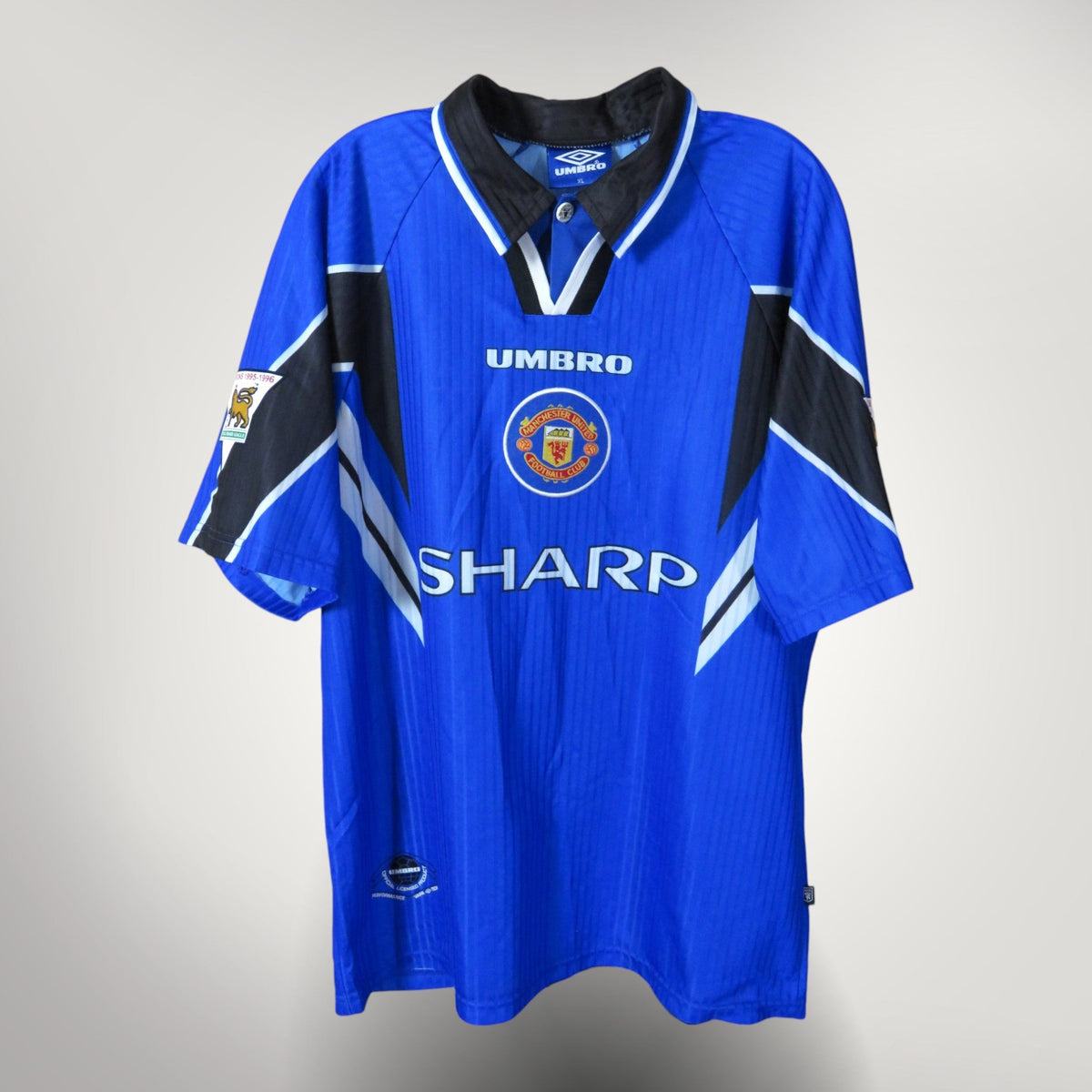 Manchester United 1996-98 Third Cantona #7 Shirt XL