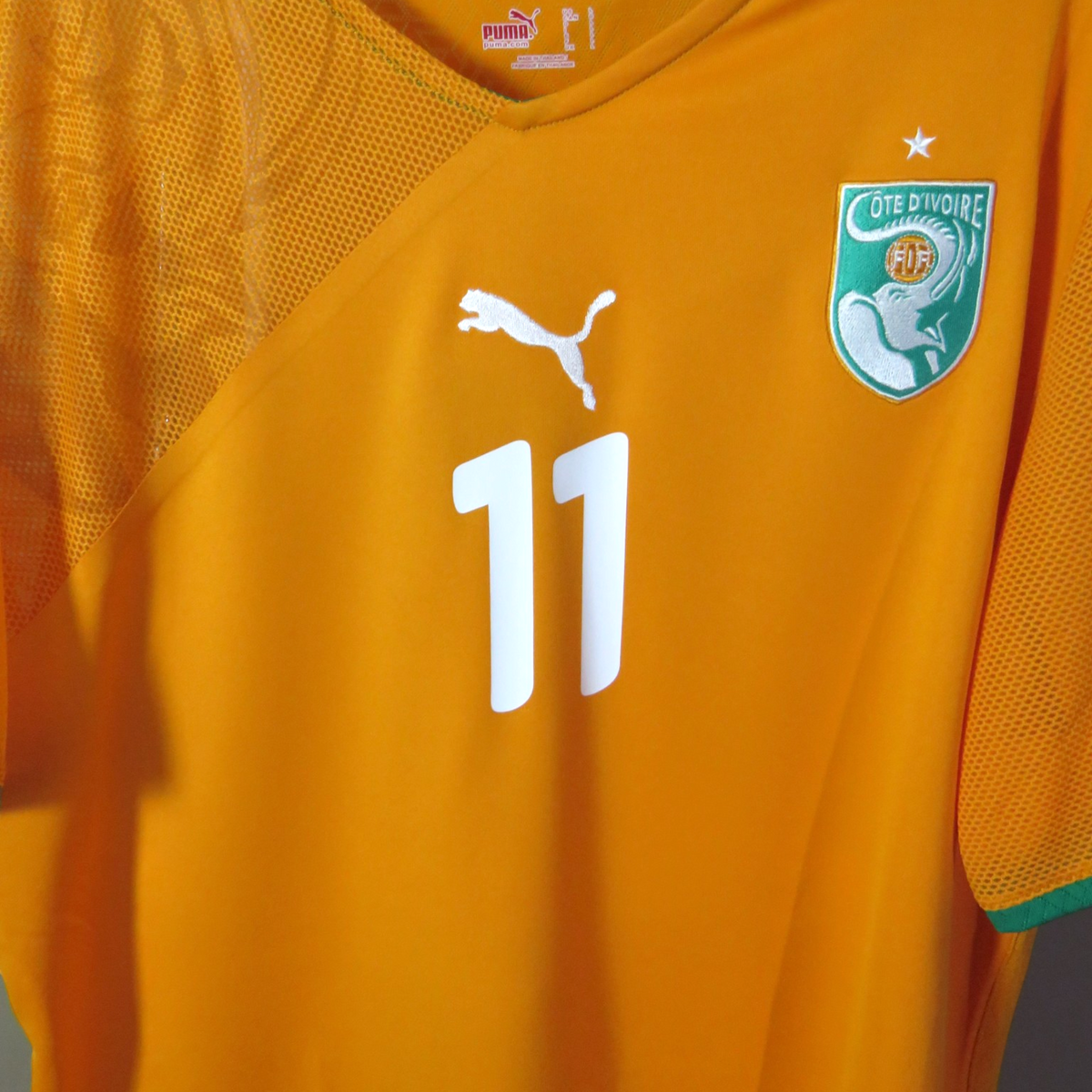 Ivory Coast 2010-11 Home Drogba #11 Shirt L