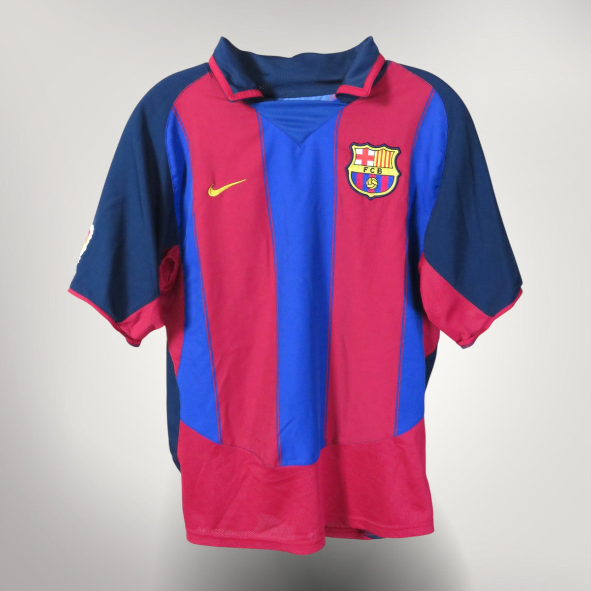 FC Barcelona 2003-04 Home Ronaldinho #10 Shirt S