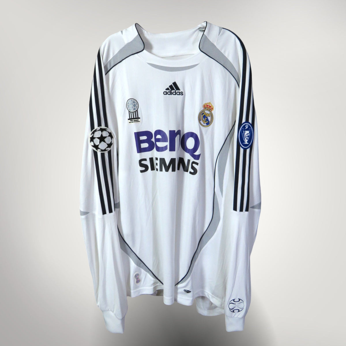 Real Madrid 2006-07 Home Ronaldo #9 Shirt XL