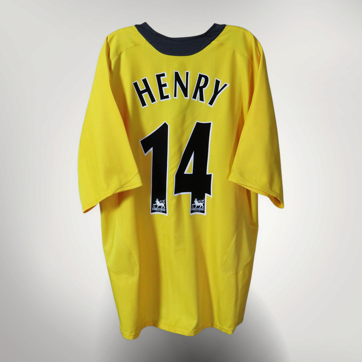 Arsenal 2005-2006 Away shirt, Henry 14, Nike, size XL, product code 195581 | Nostalgic Football Shirts