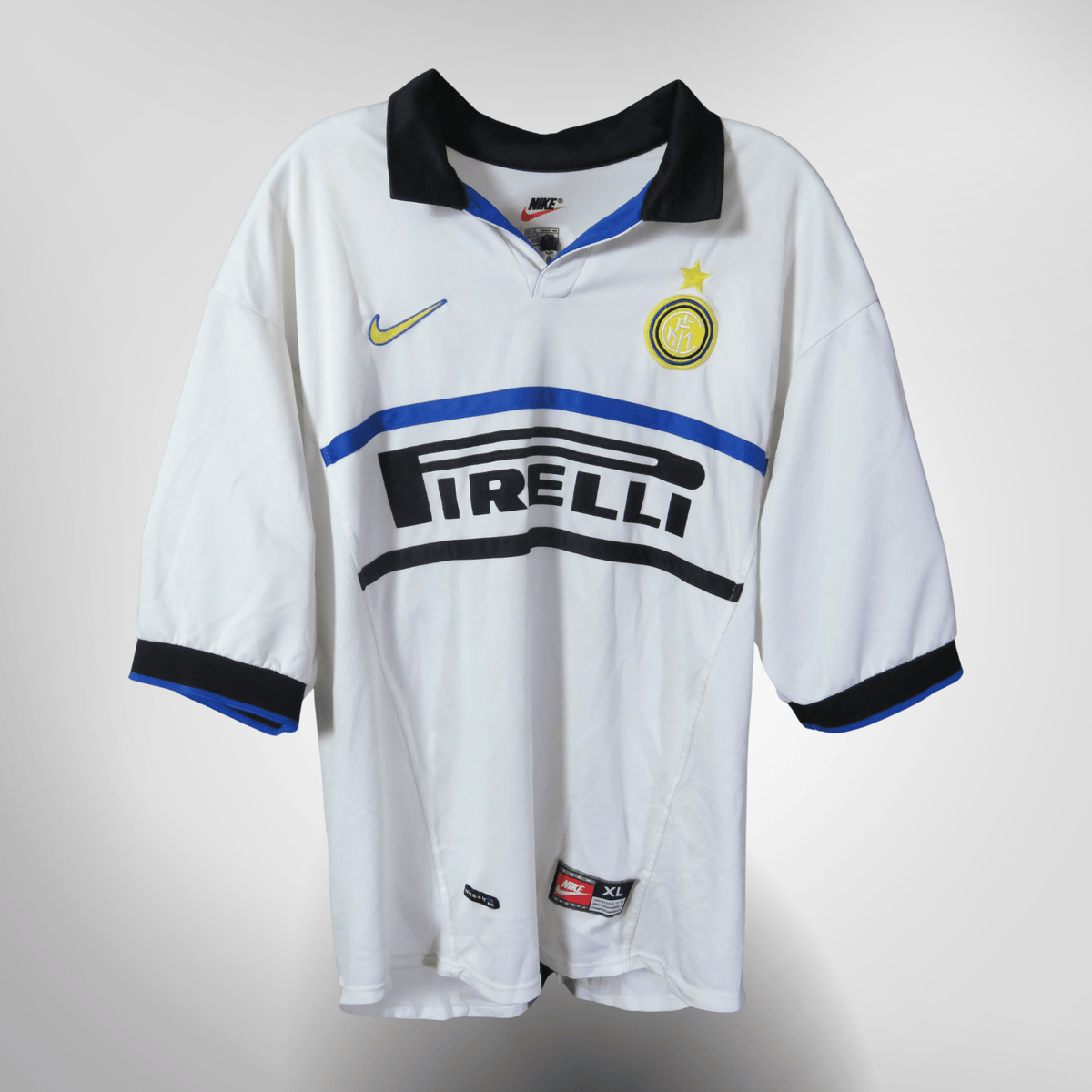 Authentic Nike Inter Milan 1998-1999 Away shirt, Zamorano 1+8 on the back, size XL | Nostalgic Football Shirts