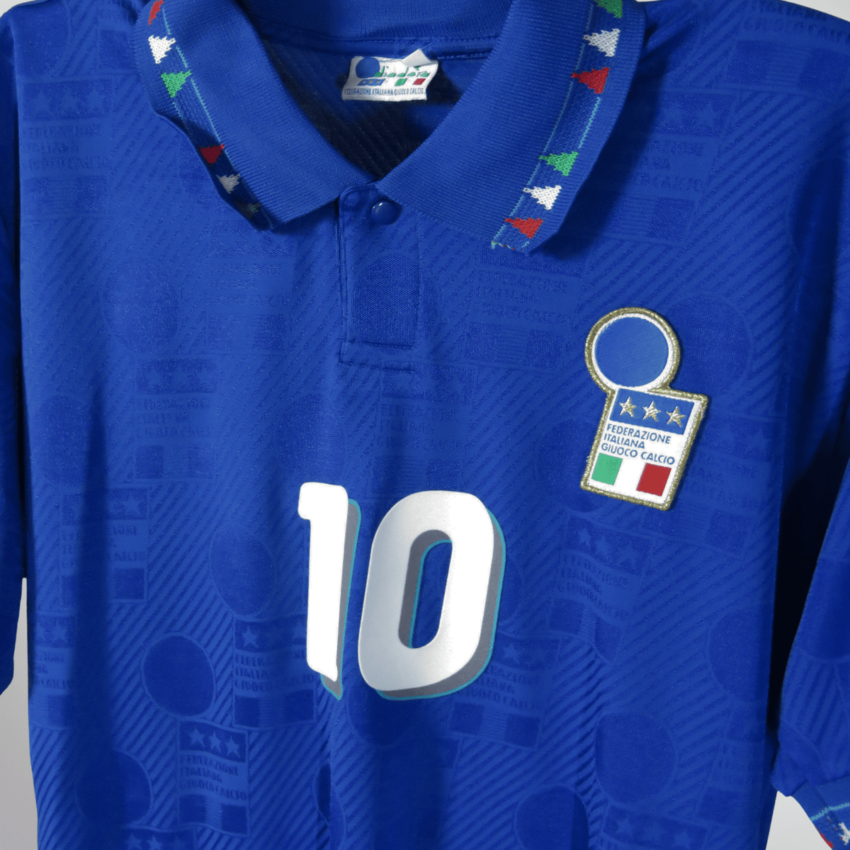 Original Italy 1994 Home football shirt, size M, Baggio 10 | Nostalgic Football Shirts