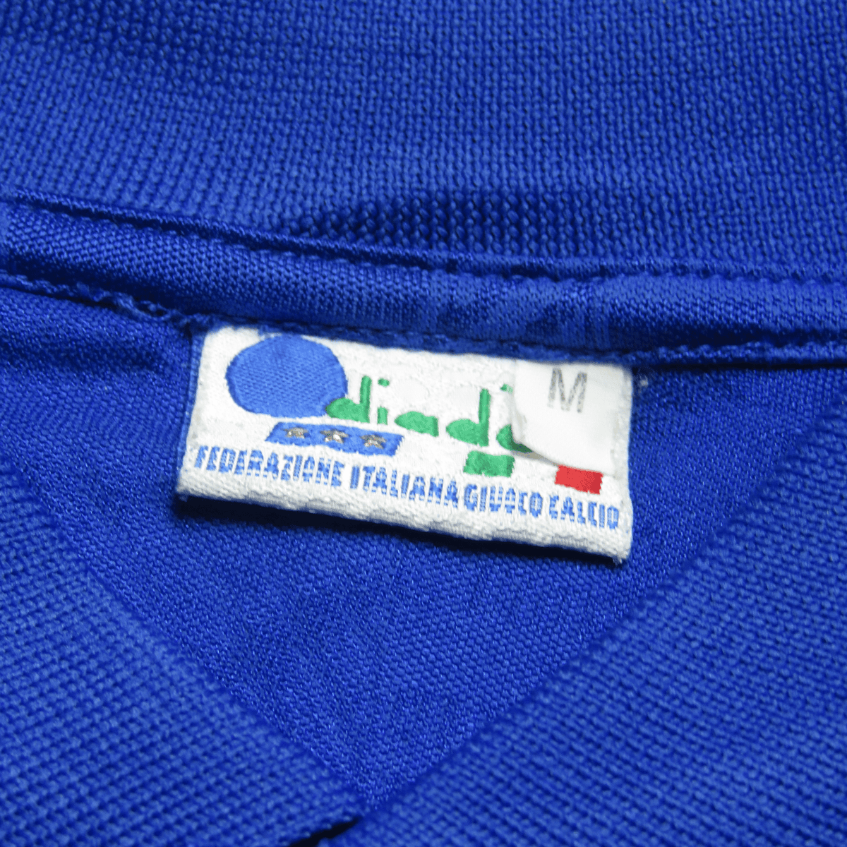 Vintage Italy 1994 Home football shirt with Baggio 10 print, size M | Nostalgic Football Shirts