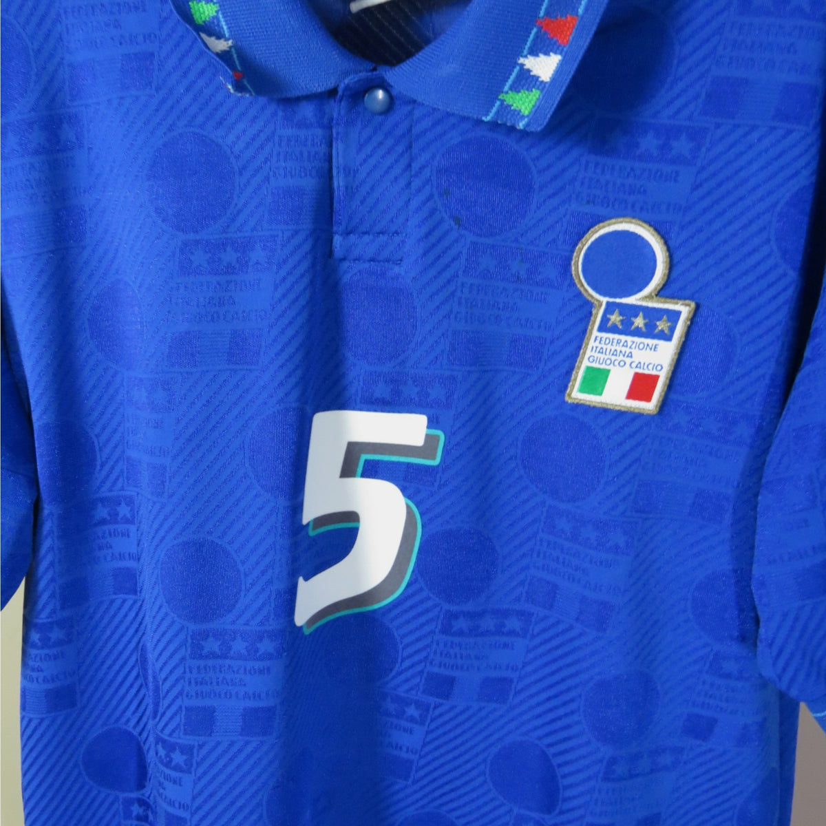 Original Italy 1994 Home football shirt, size M, Maldini 5 | Nostalgic Football Shirts