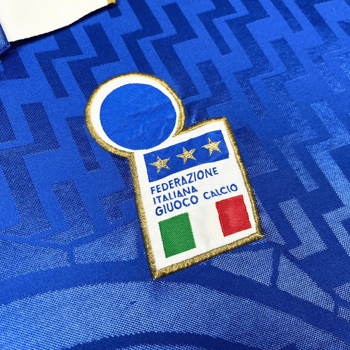 Original Italy 1995-1996 Home football shirt, size XL | Nostalgic Football Shirts