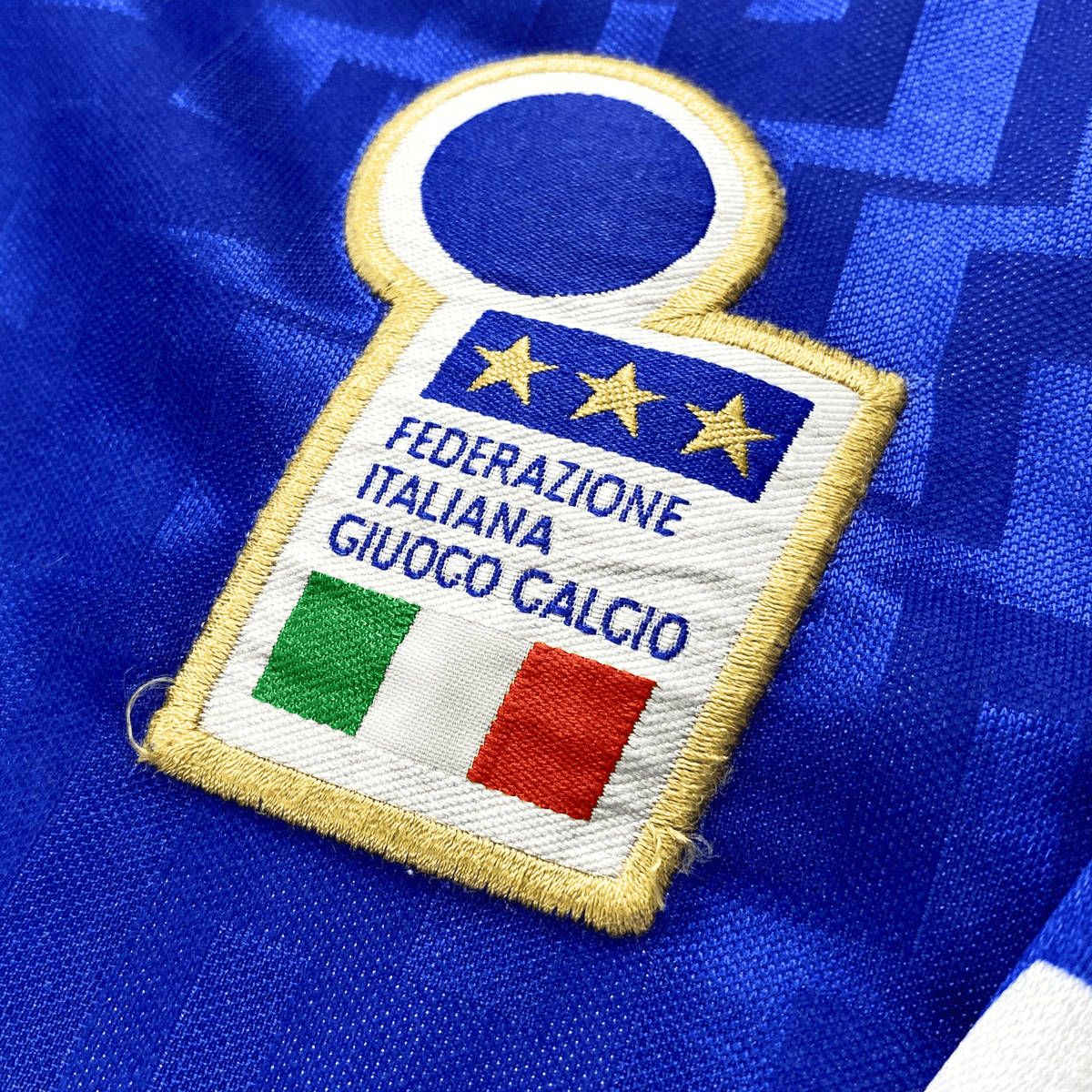 Original Italy 1996-1997 Training longsleeve football shirt, size L | Nostalgic Football Shirts