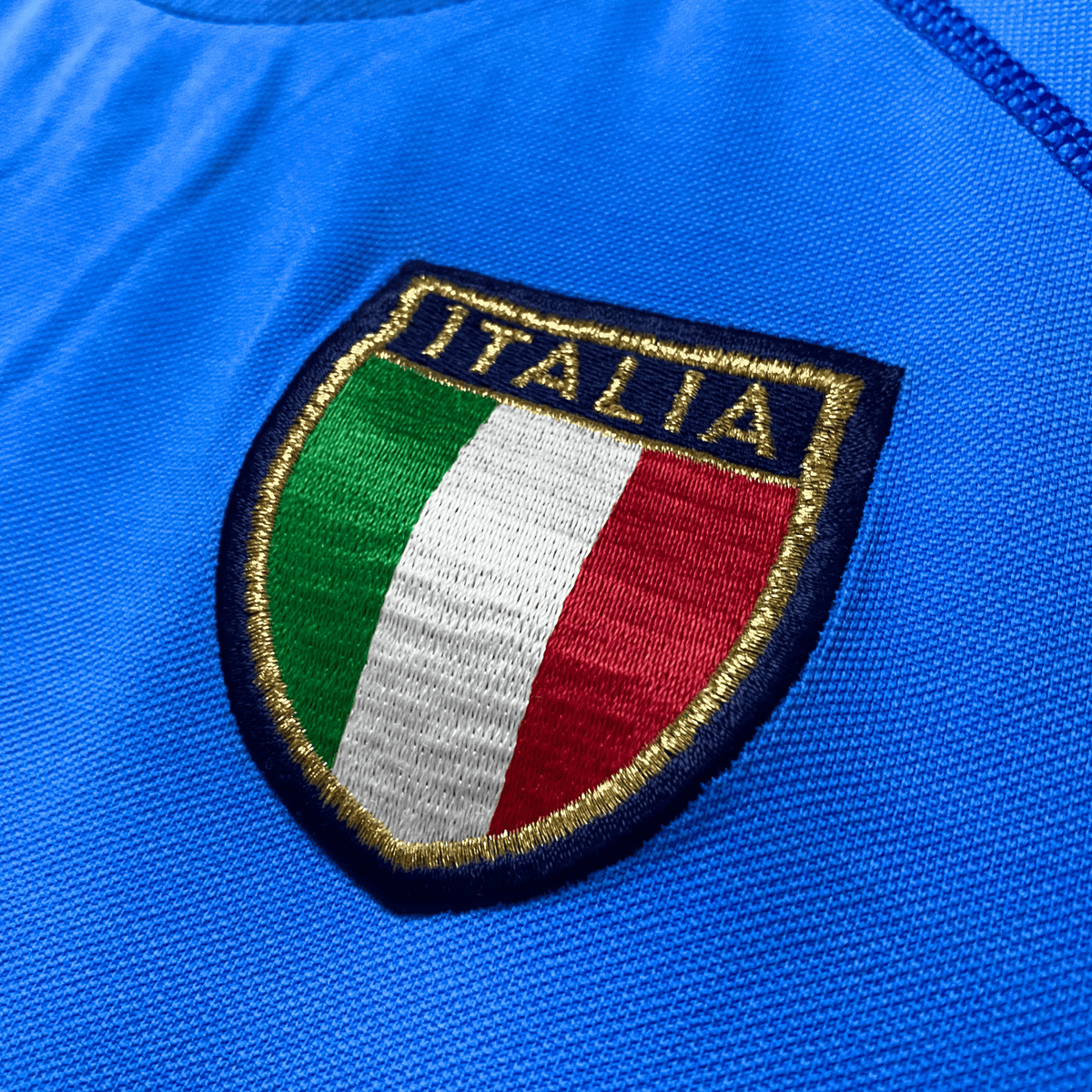 Vintage Italy 2002-2003 Home football shirt, size M | Nostalgic Football Shirts