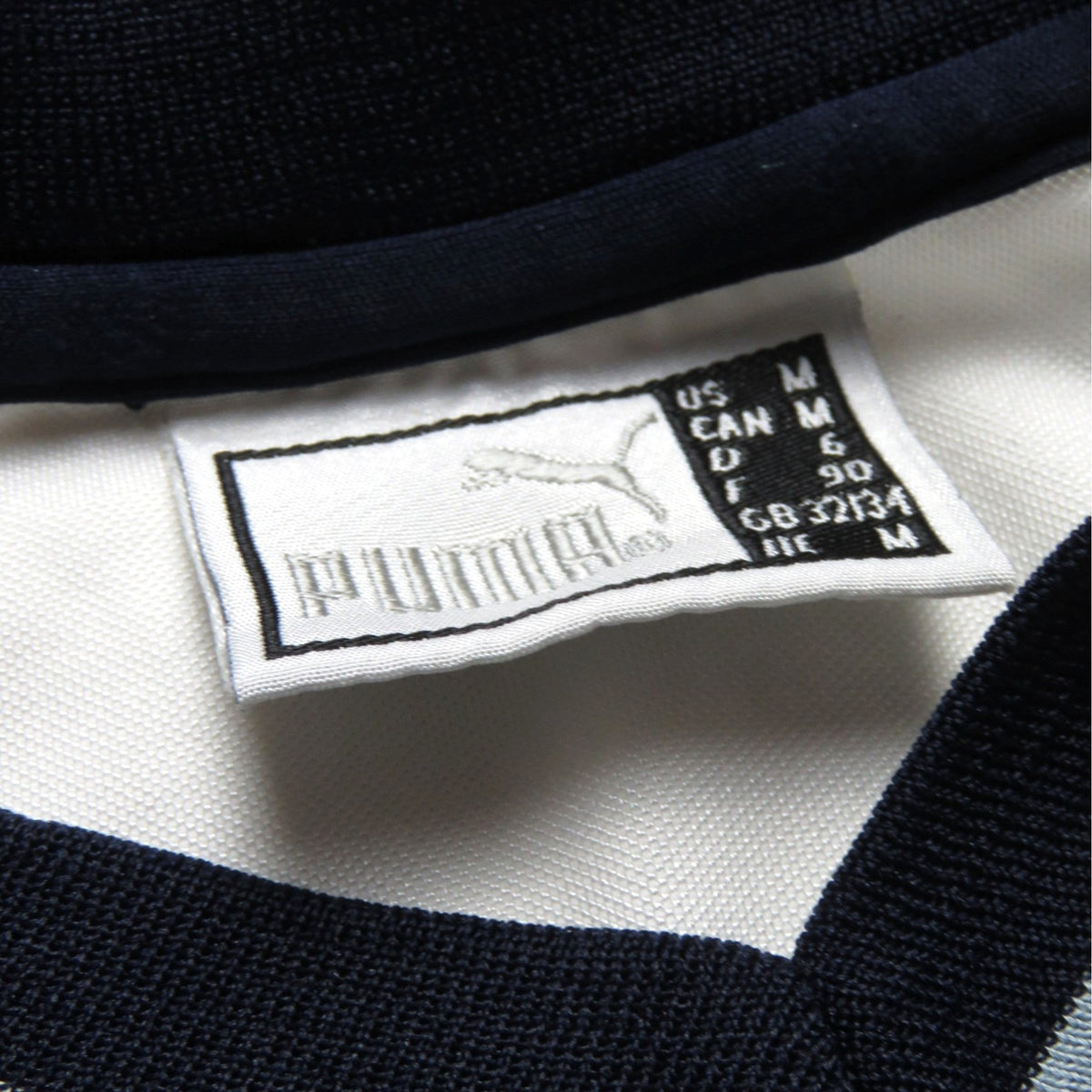 Original Italy 2003-2004 Training longsleeve football shirt, size M | Nostalgic Football Shirts