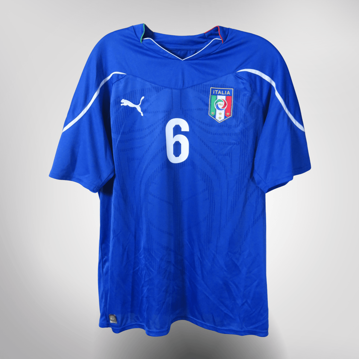Authentic Puma Italy 2010-2011 Home shirt, de Rossi 6 on the back, size L | Nostalgic Football Shirts