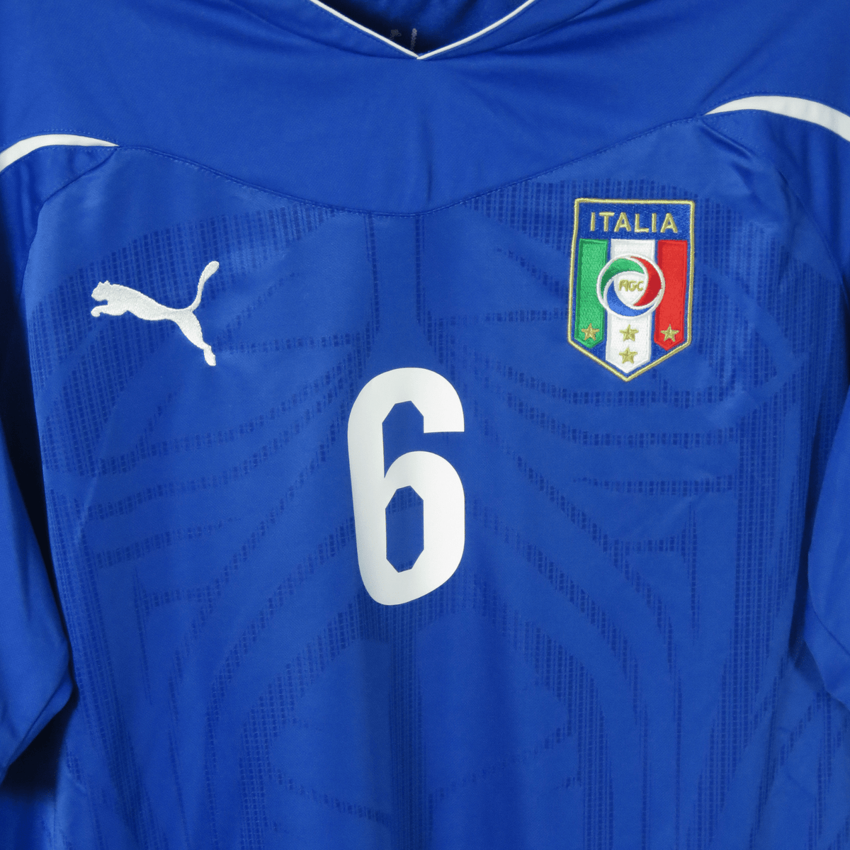 Original Italy 2010-2011 Home football shirt, size L, de Rossi 6 | Nostalgic Football Shirts