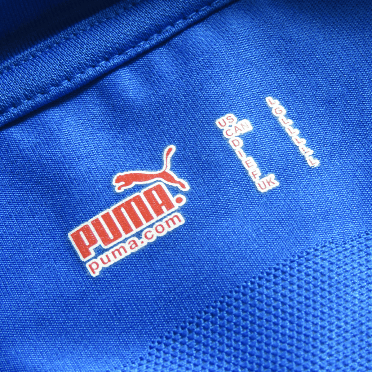 Authentic Puma Italy 2010-2011 Home shirt, de Rossi 6 on the back, size L | Nostalgic Football Shirts