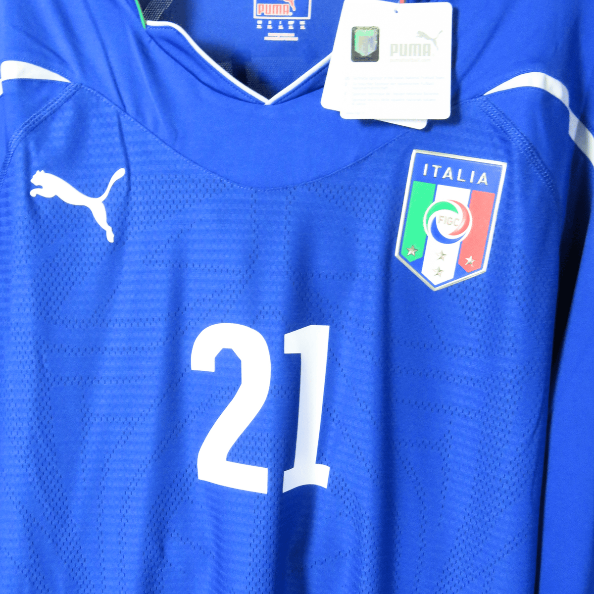 Original Italy 2010-2012 Home brand new with tags football shirt, size XL, Pirlo 21 | Nostalgic Football Shirts
